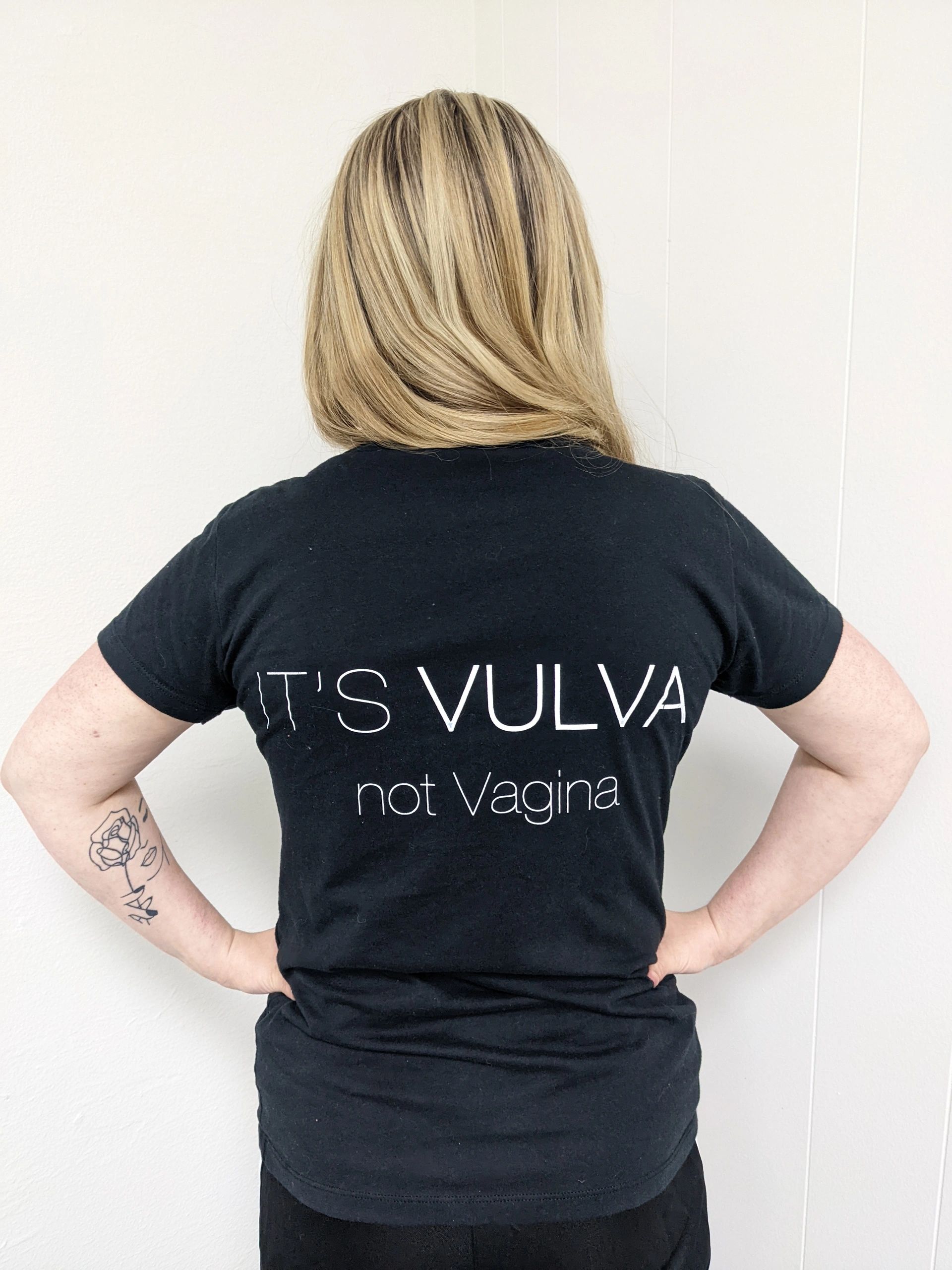 lejesoldat Metropolitan utilsigtet It's VULVA not Vagina - T-Shirt - The Wax Room Salem
